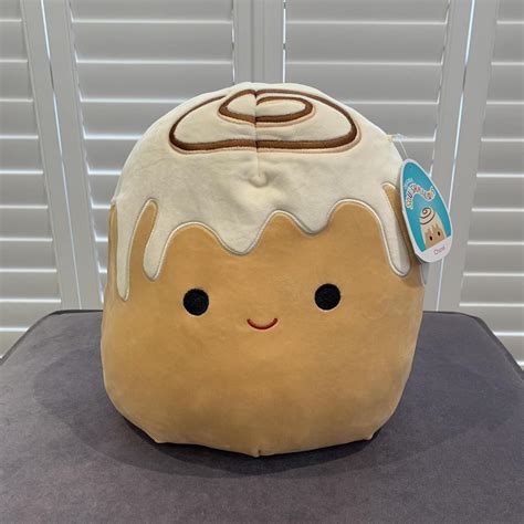 squishmallow cinnamon roll name.